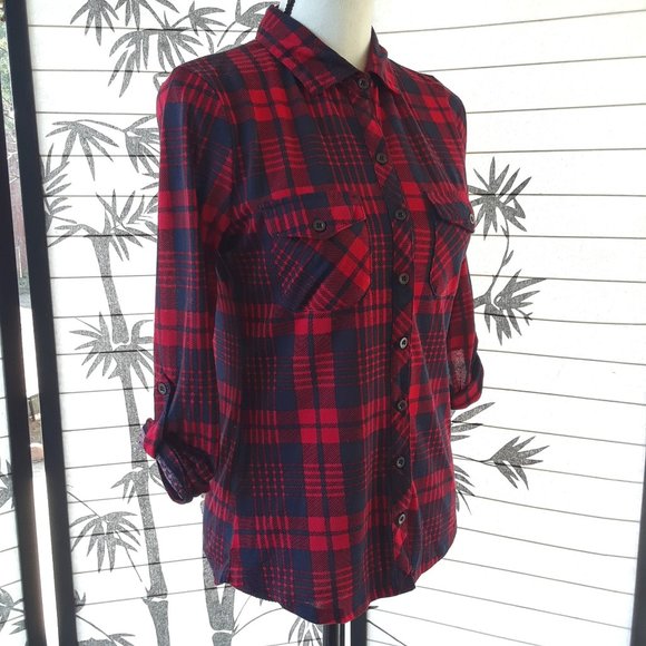 Polly & Esther Red Plaid 3/4 Sleeve Fitted Top - Picture 9 of 11